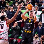 El Lenovo Tenerife cae en el infierno turco y el play in se decidirá en el Santiago Martín (7)