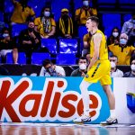 El Lenovo Tenerife logra un triunfo de mucho valor (7)