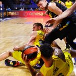 El Lenovo Tenerife se hace fuerte desde la defensa (8)