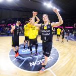 Sufrida victoria en la prórroga ante un correoso Real Betis (19)