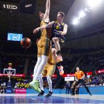 Sufrida victoria en la prórroga ante un correoso Real Betis (14)