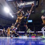 Sufrida victoria en la prórroga ante un correoso Real Betis (13)