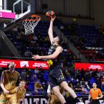 Sufrida victoria en la prórroga ante un correoso Real Betis (4)