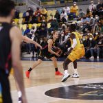 El Lenovo Tenerife cae en el derbi y ve truncada su racha (11)