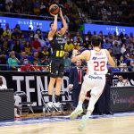 El Lenovo Tenerife tumba a un correoso BAXI Manresa y saca su billete para el playoff (13)