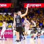 El Lenovo Tenerife tumba a un correoso BAXI Manresa y saca su billete para el playoff (14)