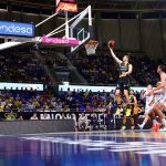 El Lenovo Tenerife tumba a un correoso BAXI Manresa y saca su billete para el playoff (11)