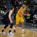 El Lenovo Tenerife cae en el fortín de Miribilla (5)