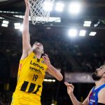 El Lenovo Tenerife cae en la pista del líder Barça, tras pelear hasta el final (5)