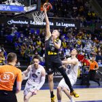 El Lenovo Tenerife impone su solidez para festejar su 17ª alegría liguera (12)