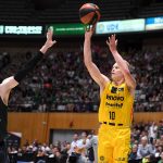 El Lenovo Tenerife cede en el infierno de Badalona y despide una gran temporada (4)