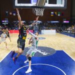 El Lenovo Tenerife saca su mejor versión para tumbar al Joventut (16)