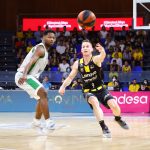 El Lenovo Tenerife saca su mejor versión para tumbar al Joventut (9)