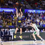 El Lenovo Tenerife saca su mejor versión para tumbar al Joventut (5)