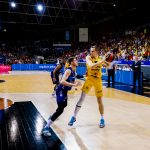 Victoria sobre la bocina para cerrar una gran fase regular (9)