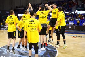 El Lenovo Tenerife cae ante el Bitci Baskonia (1)