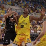 El Lenovo Tenerife afina la maquinaria con un sólido triunfo coral (7)