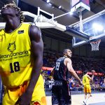 El Lenovo Tenerife suma buenas sensaciones en una Copa Isola de alternativas (15)