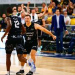 El Lenovo Tenerife tiñe el derbi de aurinegro (7)