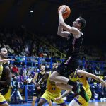 El Lenovo Tenerife cae en su visita al Peristeri (7)