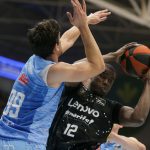 El Lenovo Tenerife deja su sello en la 'caldeira' de Lugo (6)