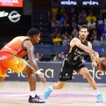 El Lenovo Tenerife saca su mejor versión y tumba al Valencia de Euroliga (3)