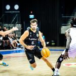 El Lenovo Tenerife impone su fondo de armario en Israel (1)