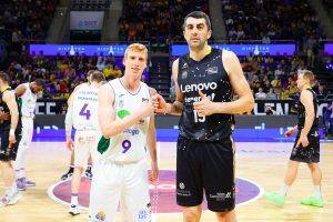 El Lenovo Tenerife se lleva un partidazo y sella su billete copero (2)