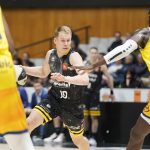 El Lenovo Tenerife impone su sello y desarbola al Granca (32)