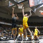 El Lenovo Tenerife impone su sello y desarbola al Granca (8)