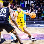 Trabajado triunfo para seguir invictos en el Sweet 16 (16)