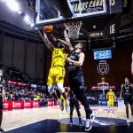 Trabajado triunfo para seguir invictos en el Sweet 16 (17)