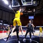 Trabajado triunfo para seguir invictos en el Sweet 16 (9)