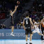 El Lenovo Tenerife cae en su visita al colíder Real Madrid (5)