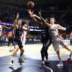 El Lenovo Tenerife tumba al BAXI Manresa, tras una segunda mitad de libro (6)