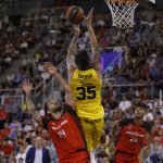 El Lenovo Tenerife tira de oficio para ganar en Granada (12)