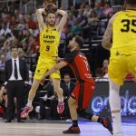 El Lenovo Tenerife tira de oficio para ganar en Granada (11)