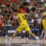 El Lenovo Tenerife tira de oficio para ganar en Granada (7)