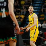 El Lenovo Tenerife se exhibe en Miribilla (10)