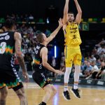 El Lenovo Tenerife se exhibe en Miribilla (6)