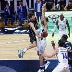 El Lenovo Tenerife cae ante un Unicaja superior y pierde el factor cancha (6)