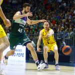 El Lenovo Tenerife cae en el Carpena, pero salva el average (11)