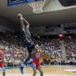 El Lenovo Tenerife impone su sello en Fontajau (9)