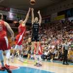 El Lenovo Tenerife impone su sello en Fontajau (2)