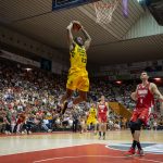 El Lenovo Tenerife gana en Fontajau con un gran ejercicio defensivo (15)