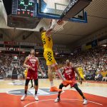 El Lenovo Tenerife gana en Fontajau con un gran ejercicio defensivo (11)