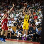 El Lenovo Tenerife gana en Fontajau con un gran ejercicio defensivo (4)