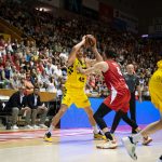 El Lenovo Tenerife gana en Fontajau con un gran ejercicio defensivo (3)