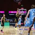 El Lenovo Tenerife exhibe su fortaleza coral ante el Zunder Palencia (5)