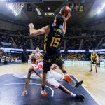 El Lenovo Tenerife cae ante el Casademont Zaragoza (6)